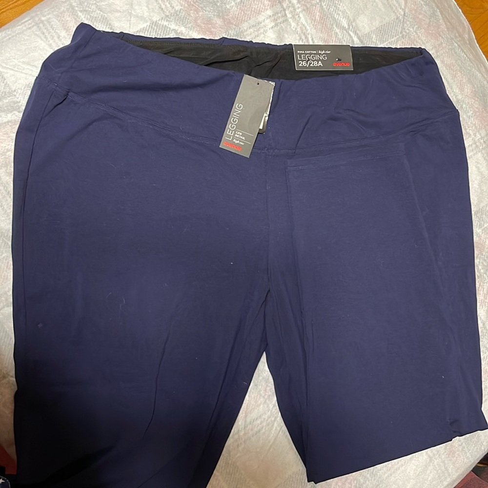 Avenue leggings
Size 26/28